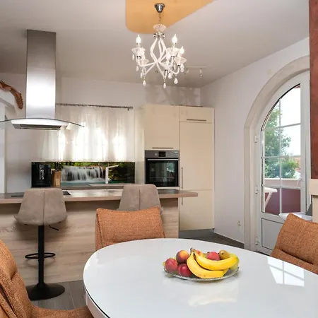 Abramovic Apartamento Grebaštica