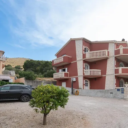 Abramovic Apartamento Grebaštica